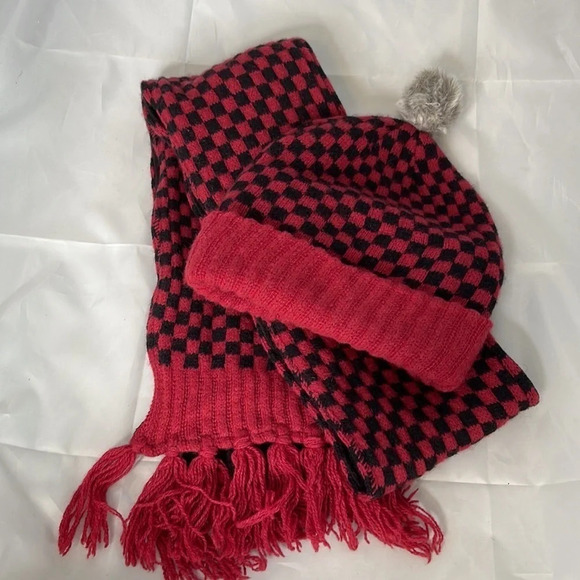 WOOLRICH Wool Angora Checkered Matching Hat and Scarf Set Raspberry Black OS - Picture 3 of 7